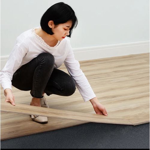 Revêtement de sol en pvc imitation bois marron claire