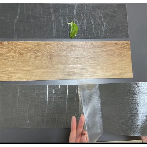 Revêtement de sol en pvc imitation bois marron claire